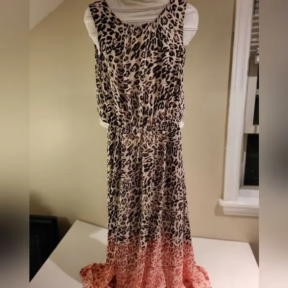 H & M 🌸NWT🌸 Leopard Print Maxi Dress  Open BACK Size 8 - Picture 10 of 12
